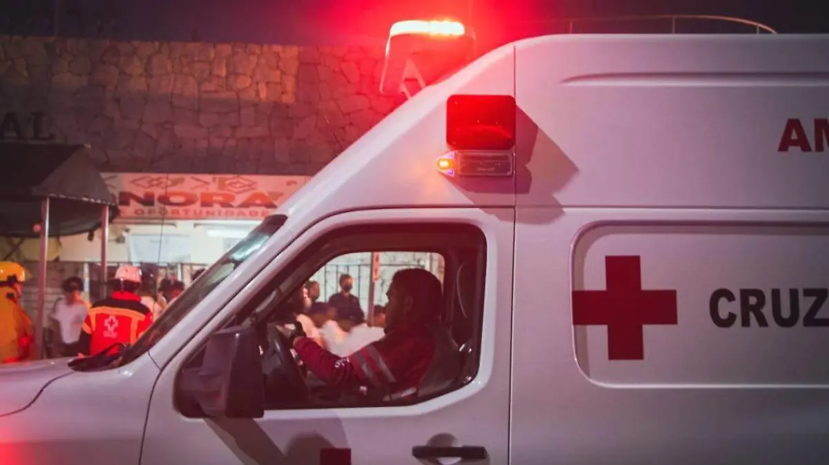 Ambulancias de la Cruz Roja acudieron al Cereso 1 de Hermosillo